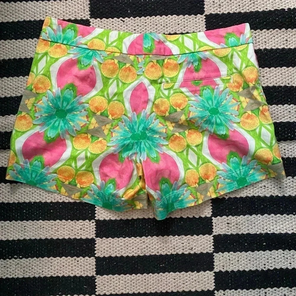 Kaeli Smith Tropical Colorful Floral Pink Green Printed Shorts Pockets Size 6